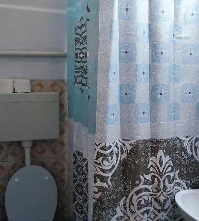 Maya Apartment